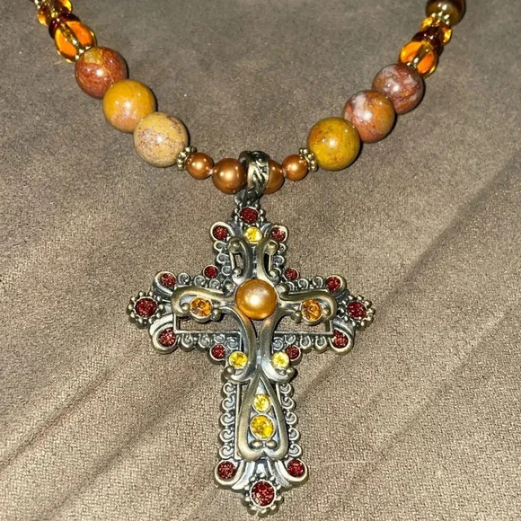 Vintage cross with multi beaded toggle clasp necklace - Picture 1 of 7